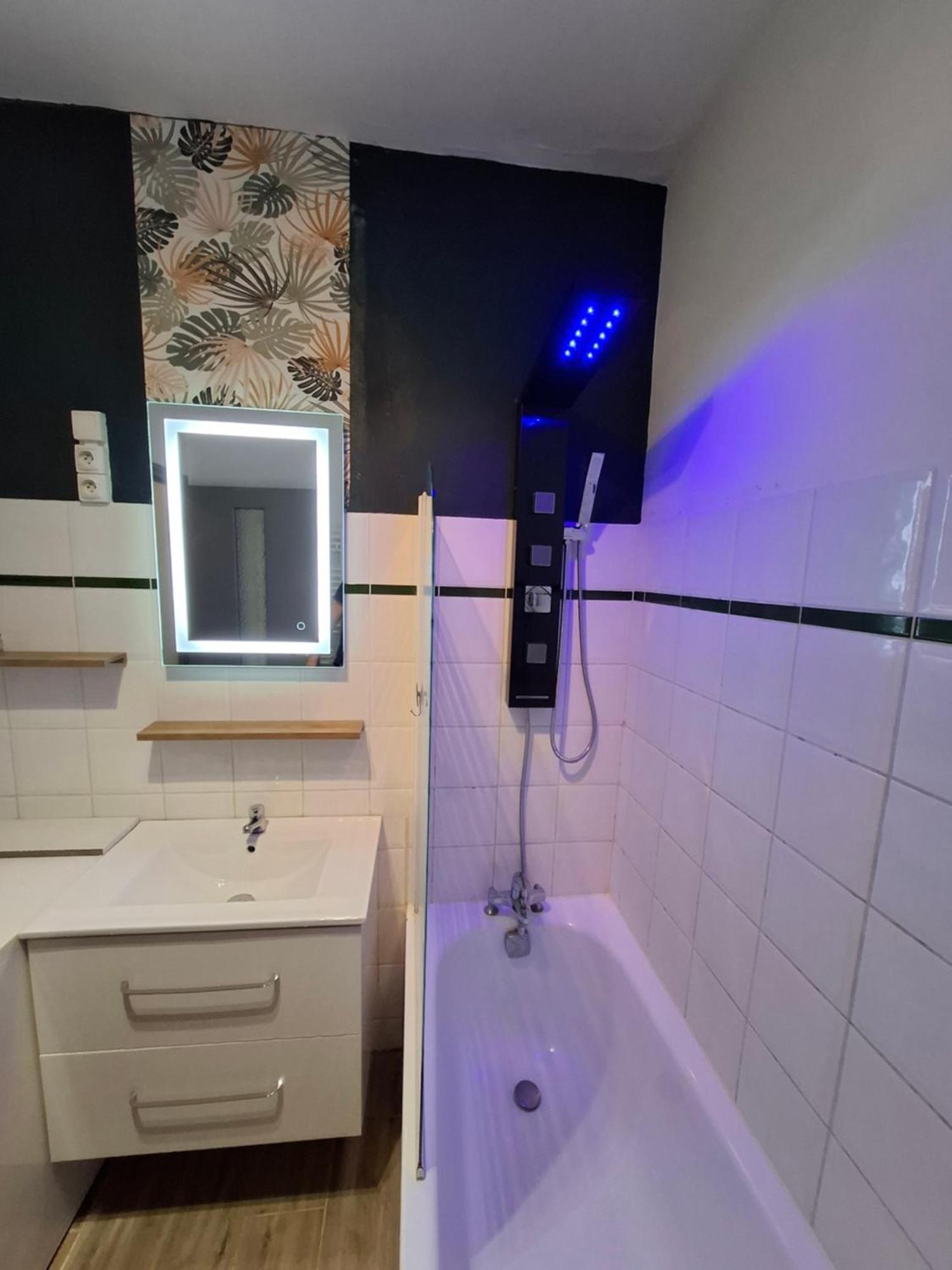 Horizon Bleu Apartment Бузиг Екстериор снимка